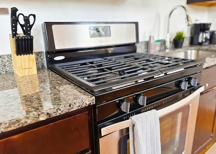 Homey Vibes Furnished 1br - Wlawn 2w